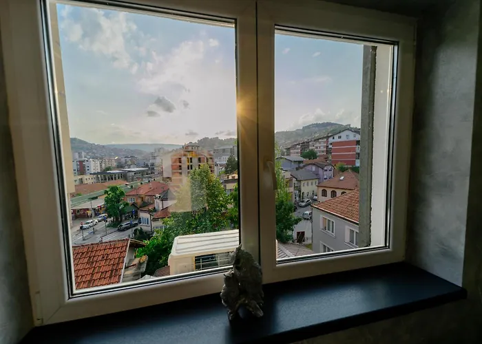 Elena Lux 3 شقة Užice